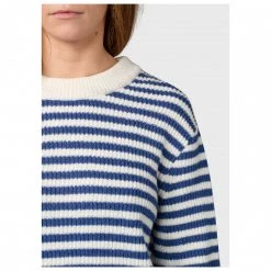 Klitmøller Collective - Women's Gunilla Knit - Pull en laine mérinos 10 Klitmøller Collective - Women's Gunilla Knit - Pull en laine mérinos -Pulls Soldes klitmoeller collective womens gunilla knit pull en laine merinos detail 5