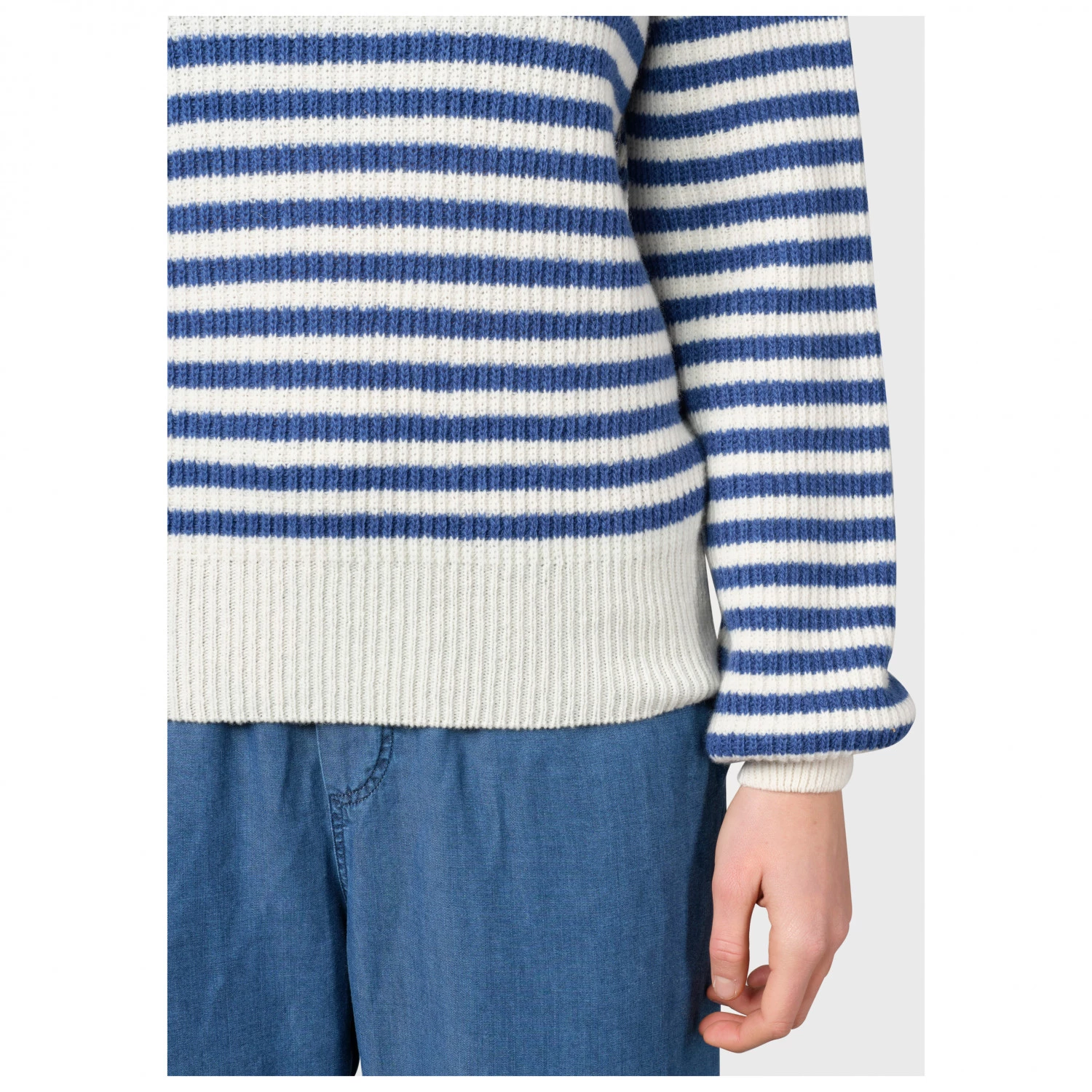 Klitmøller Collective - Women's Gunilla Knit - Pull en laine mérinos 6 Klitmøller Collective - Women's Gunilla Knit - Pull en laine mérinos – Image 6